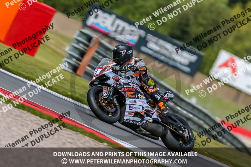 PJ Motorsport Photography;donington no limits trackday;donington park photographs;donington trackday photographs;no limits trackdays;peter wileman photography;trackday digital images;trackday photos